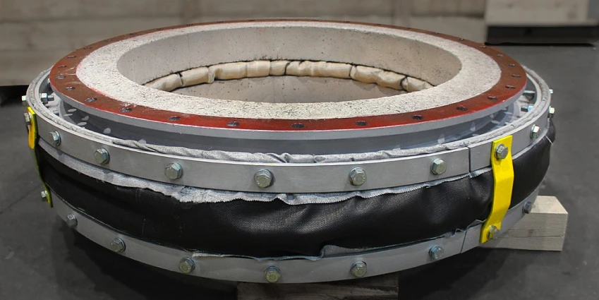 Fabric expansion joints